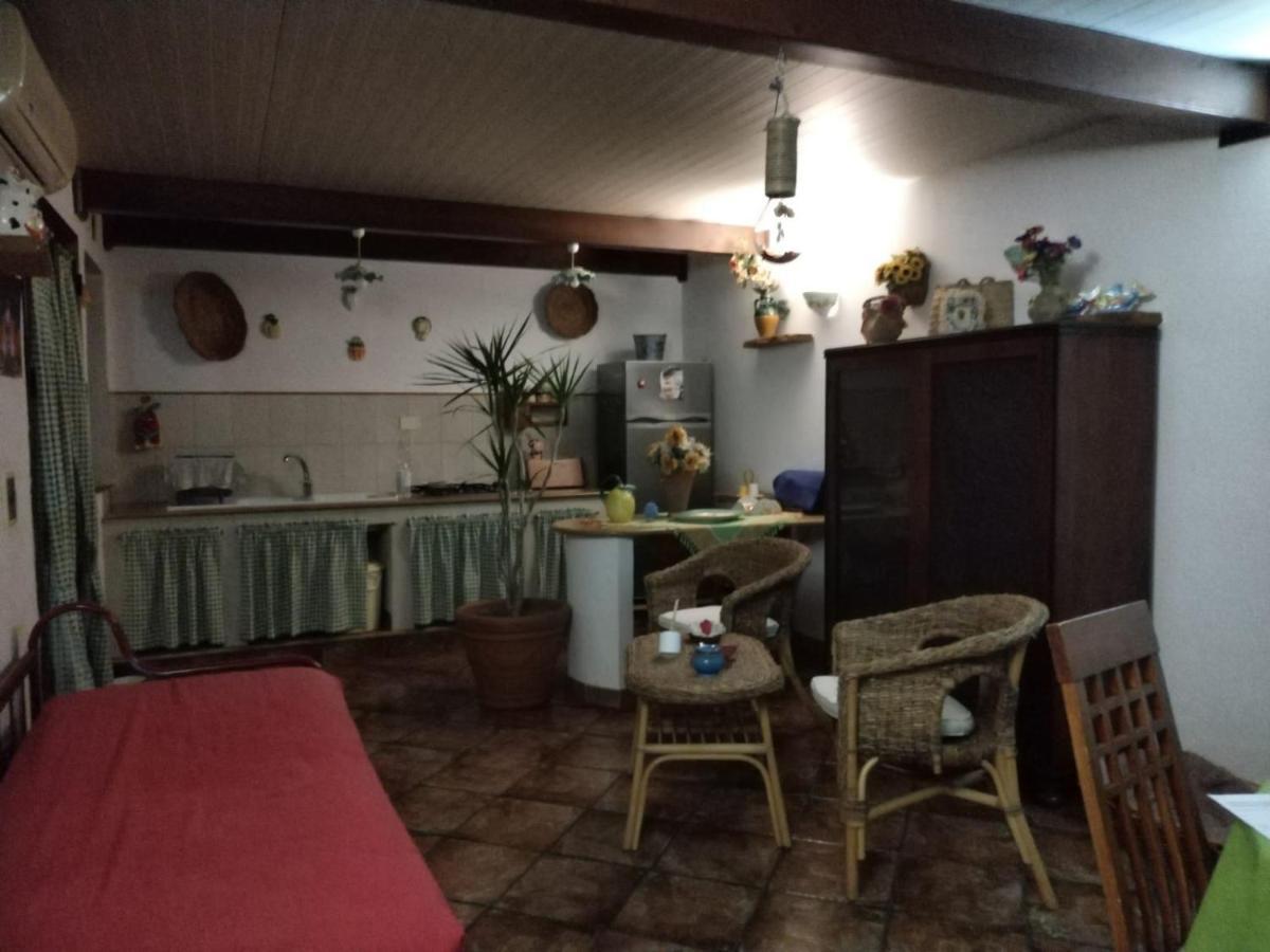 Cornino Casa Vacanze La Dolce Vita 库斯托纳奇 外观 照片